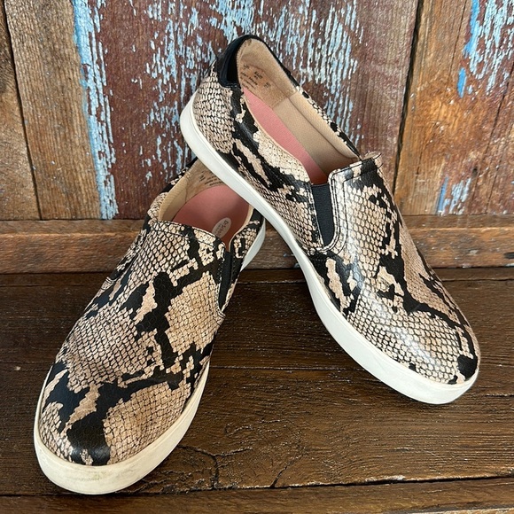 Dr. Scholl's Madison Slip On Faux Snakeskin Sneaker Size 10 - Picture 1 of 11